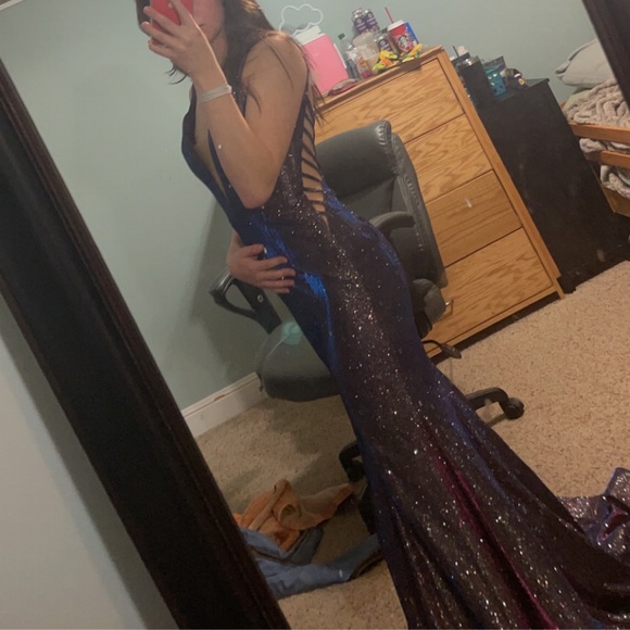 Sparkly prom dress - Picture 3 of 3